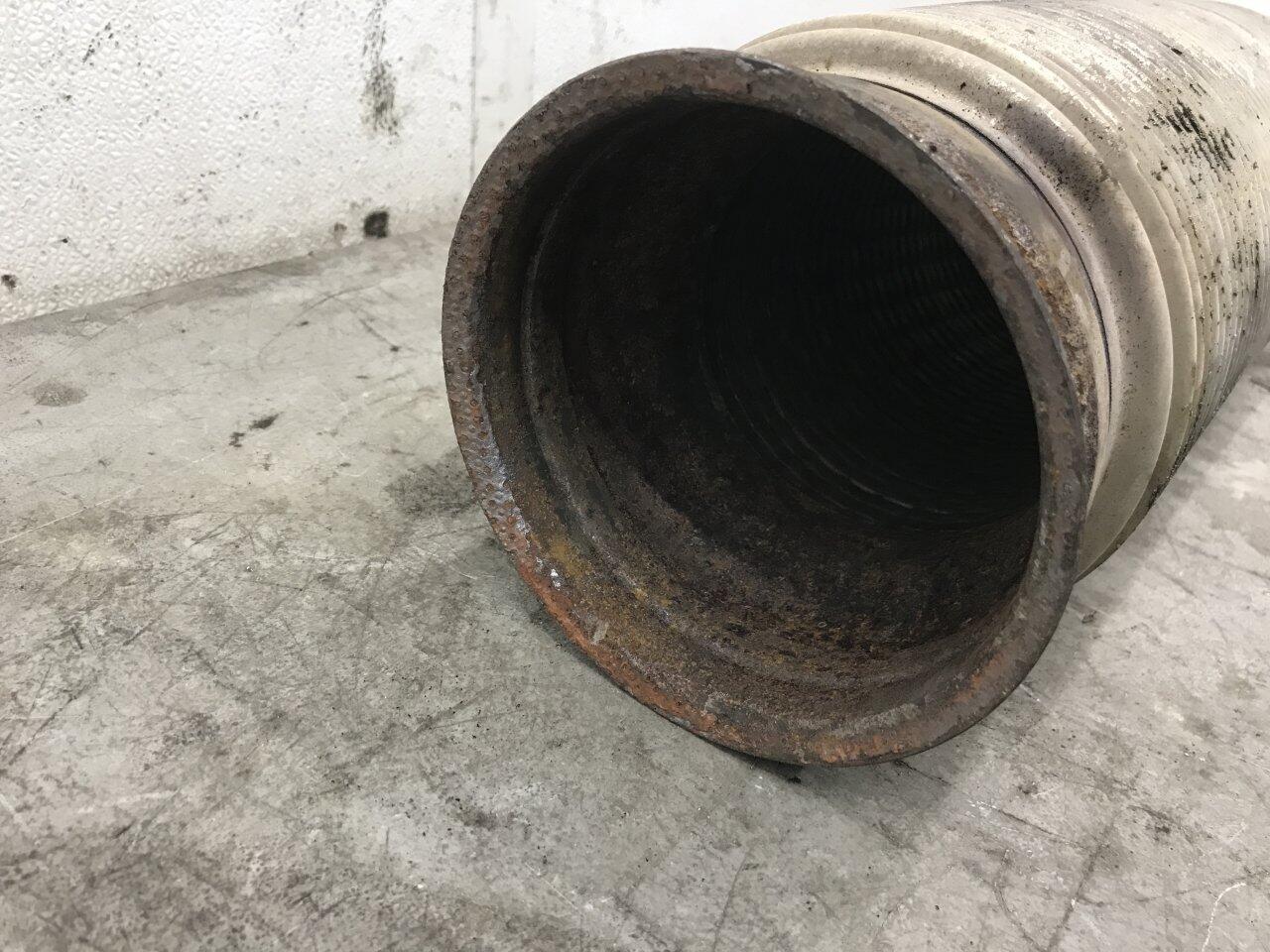 Cummins ISX Exhaust Pipe in Kansas City, MO 25172712