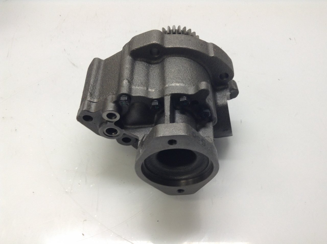 Cummins N14 CELECT+ Engine Oil Pump in Spencer, IA AK 3803698