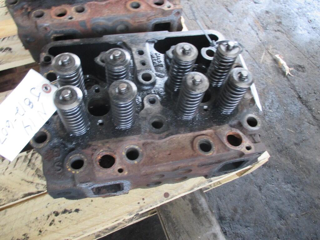 Cummins N14 celect Cylinder Head OEM 3409926 in Enfield, CT 5820