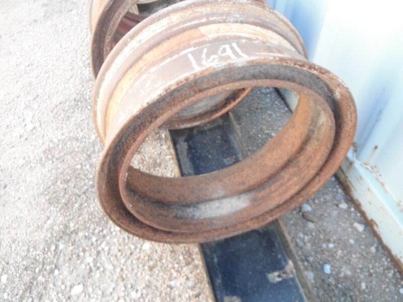 DAYTON STEEL 22.5 Wheel in Hastings, NE 1691