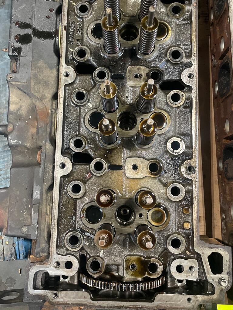 DETROIT DD15 Cylinder Head in Abbotsford, BRITISH COLUMBIA 34379