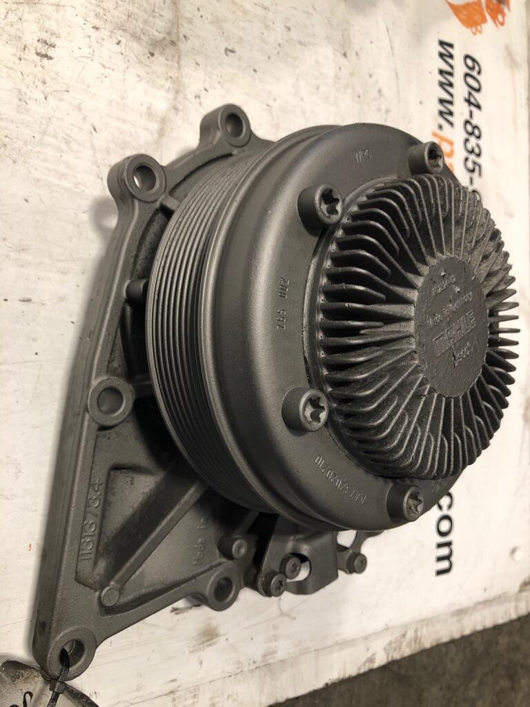 DETROIT DD15 Water Pump OEM A4732020210 in Abbotsford, BRITISH