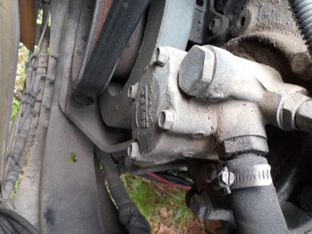 DETROIT Series 60 14.0 DDEC V Power Steering Pump in SPARTANBURG, SC 14