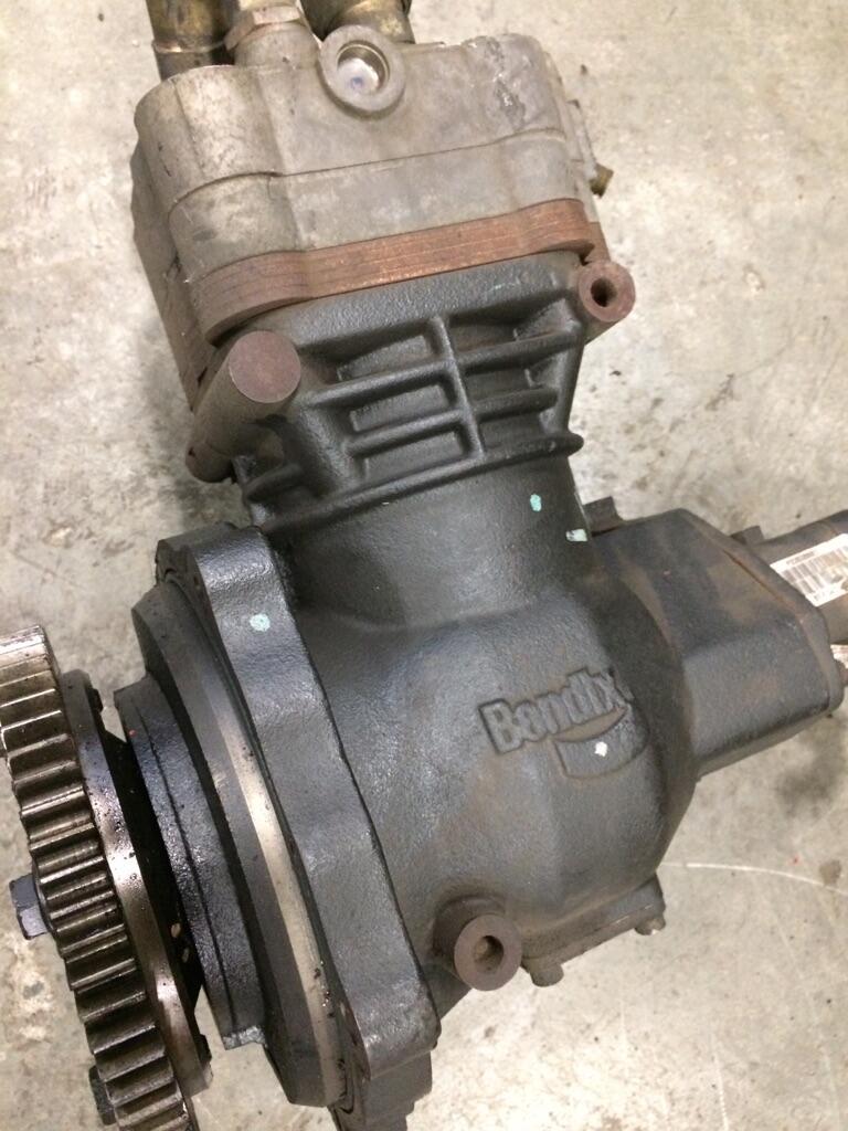 DETROIT Series 60 Air Compressor in Abbotsford, BRITISH COLUMBIA 12438