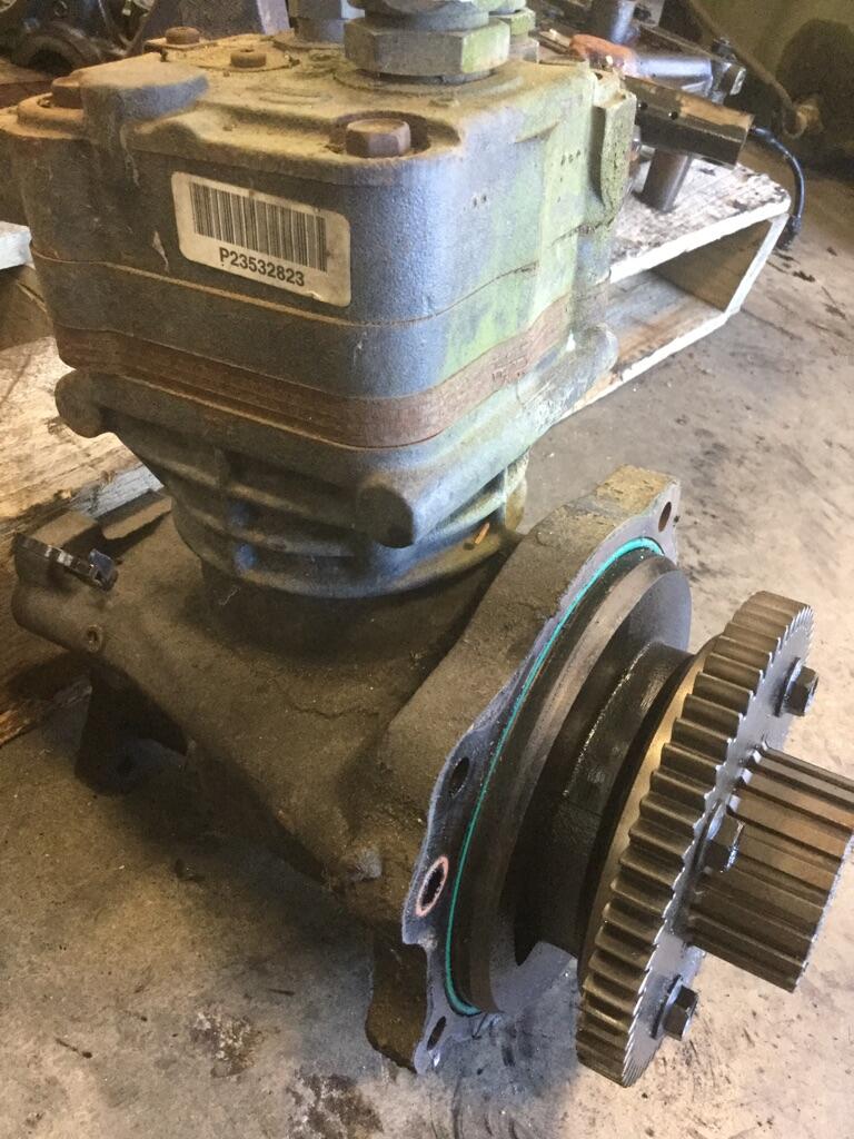 DETROIT Series 60 Air Compressor OEM P23532823 in Abbotsford, BRITISH