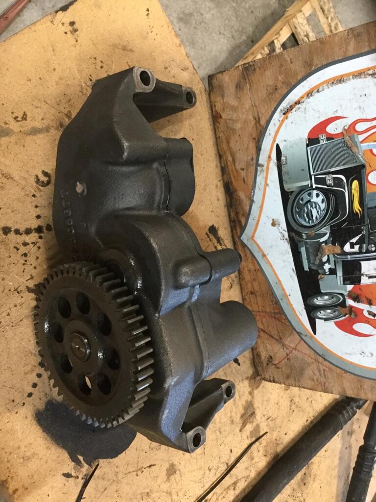 DETROIT Series 60 Oil Pump OEM 23507338 in Abbotsford, BRITISH