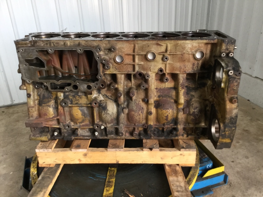 Detroit DD15 Engine Block OEM# R47202 in Spencer, IA #24792073