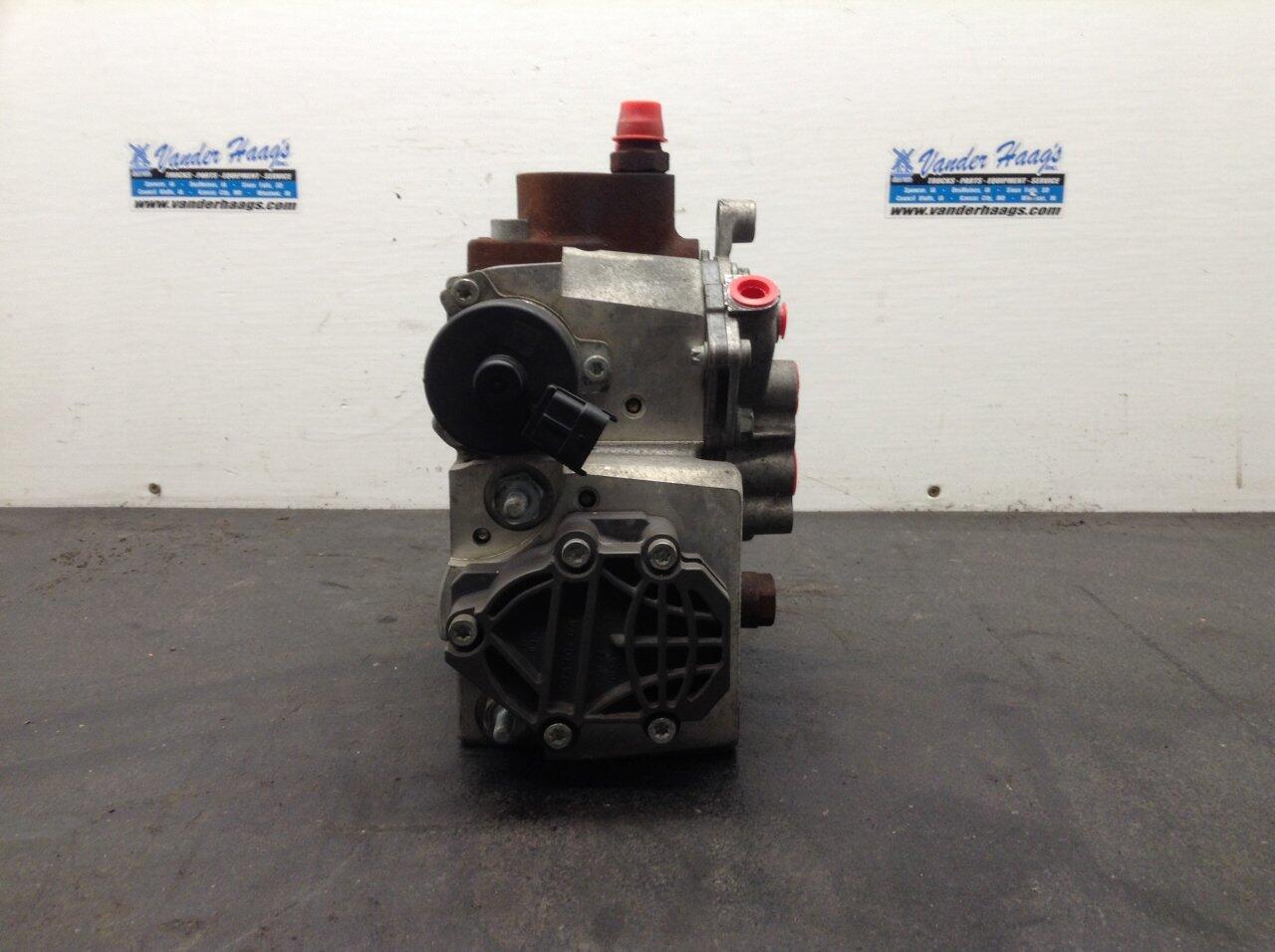 Detroit DD15 Fuel Pump OEM RA4720900850 in Spencer, IA 24706452