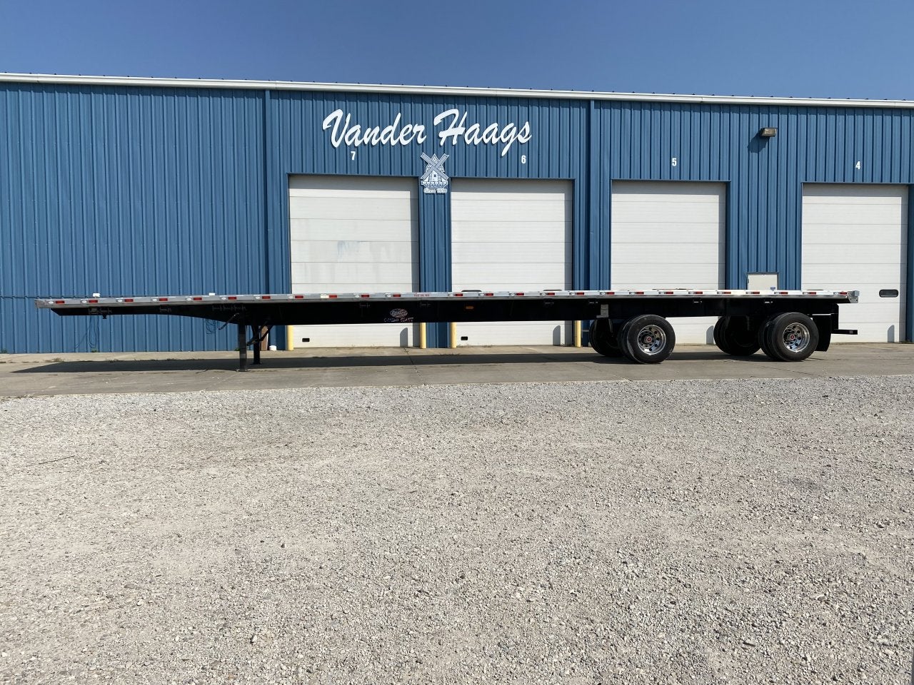 Heavy Trucks & Commercial Vehicles
