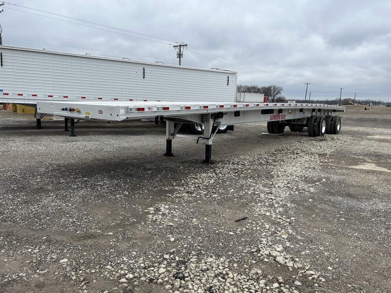 Heavy Trucks & Commercial Vehicles