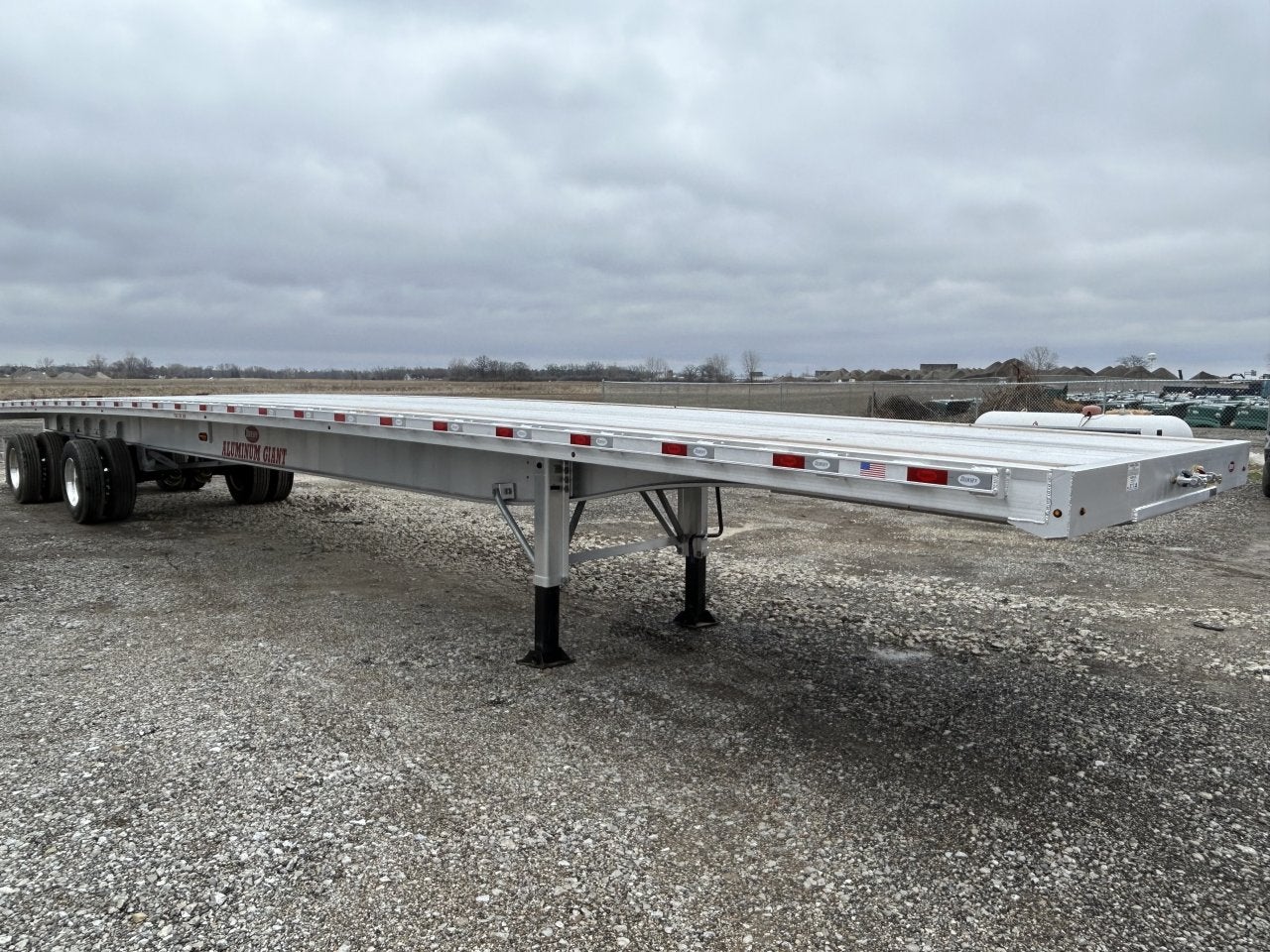 Heavy Trucks & Commercial Vehicles