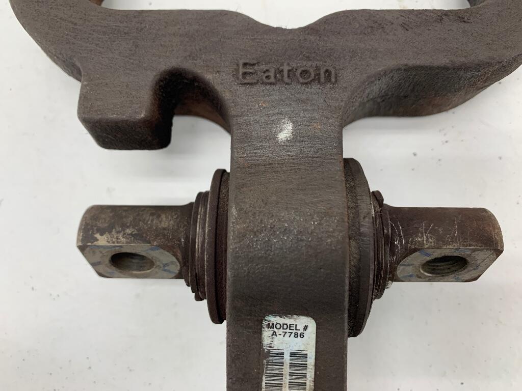 For Fuller Hydraulic Clutch Eaton Fuller A7786 Clutch Release Fork OEM