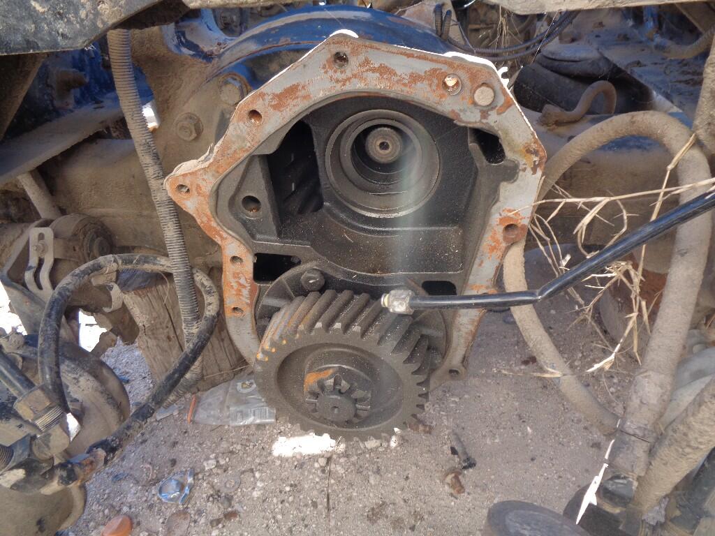 EATON DS402 Rear End in Alamo, Texas 27967