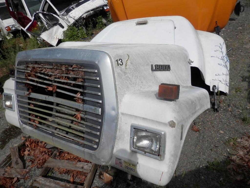 FORD L8000 Hood in Wurtsboro, NY 2836
