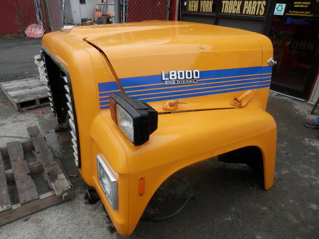 FORD L8000 Hood in Wurtsboro, NY 3249