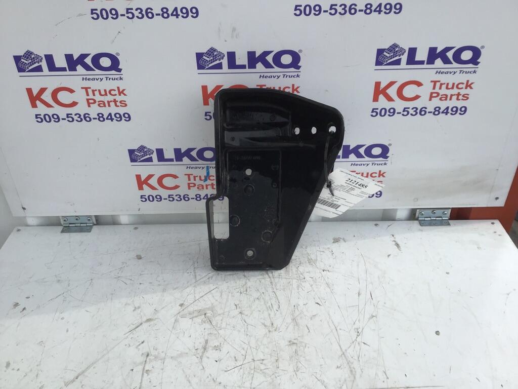 FREIGHTLINER CASCADIA 126 BUMPER BRACKET OEM# 21-28997-001 in Spokane ...