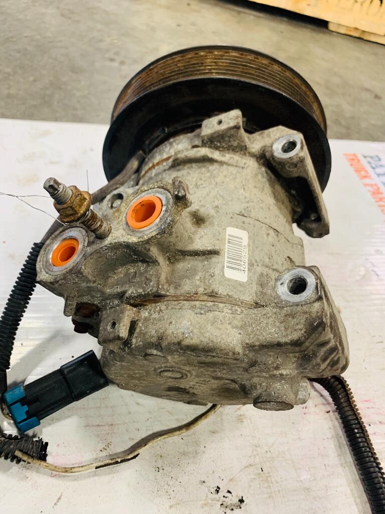 FREIGHTLINER CASCADIA Air Conditioner Compressor OEM 2265771001 in