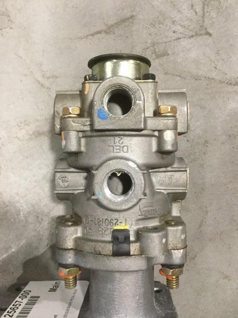 FREIGHTLINER CASCADIA Brake Parts, Misc. Front OEM A1225657000 in UMATILLA, OR A1225657000