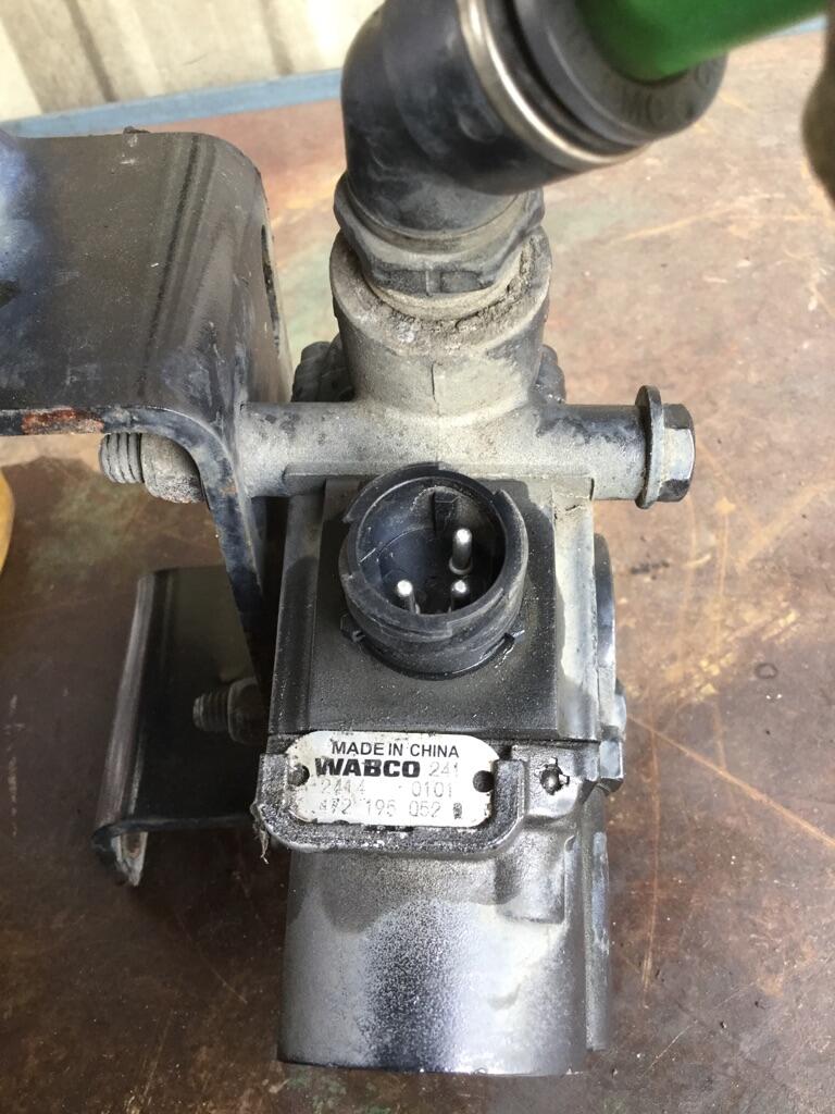 FREIGHTLINER CASCADIA Brake Proportioning Valve in Charlotte, NC 20120