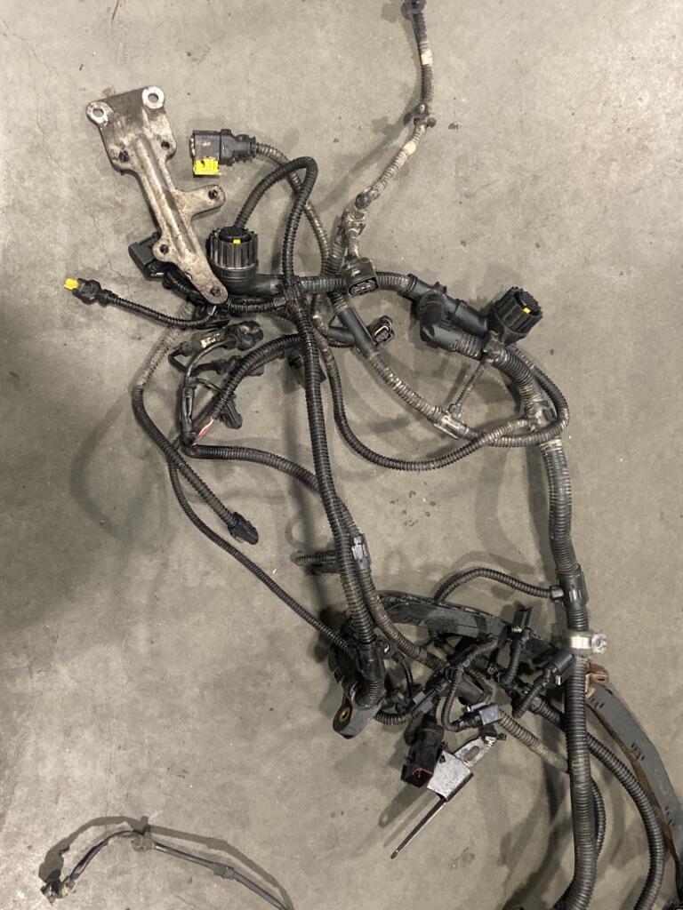 FREIGHTLINER CASCADIA Engine Wiring Harness OEM A 472 150 30 20 in