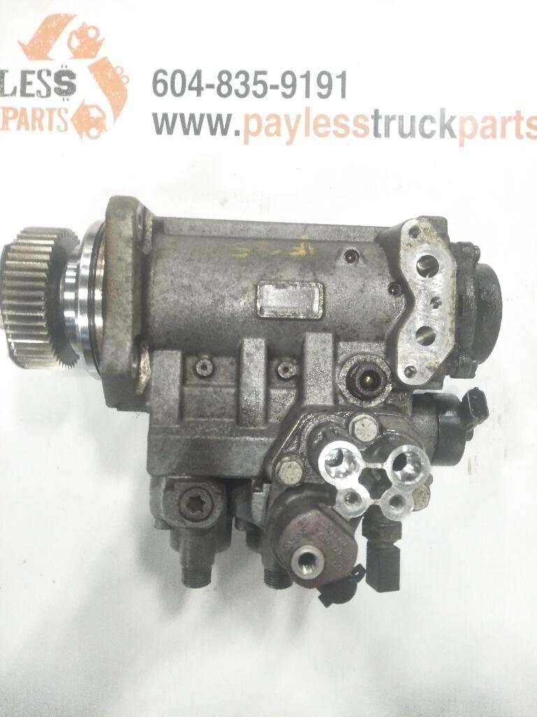 FREIGHTLINER CASCADIA Fuel Pump (Injection) OEM A4720901550 in