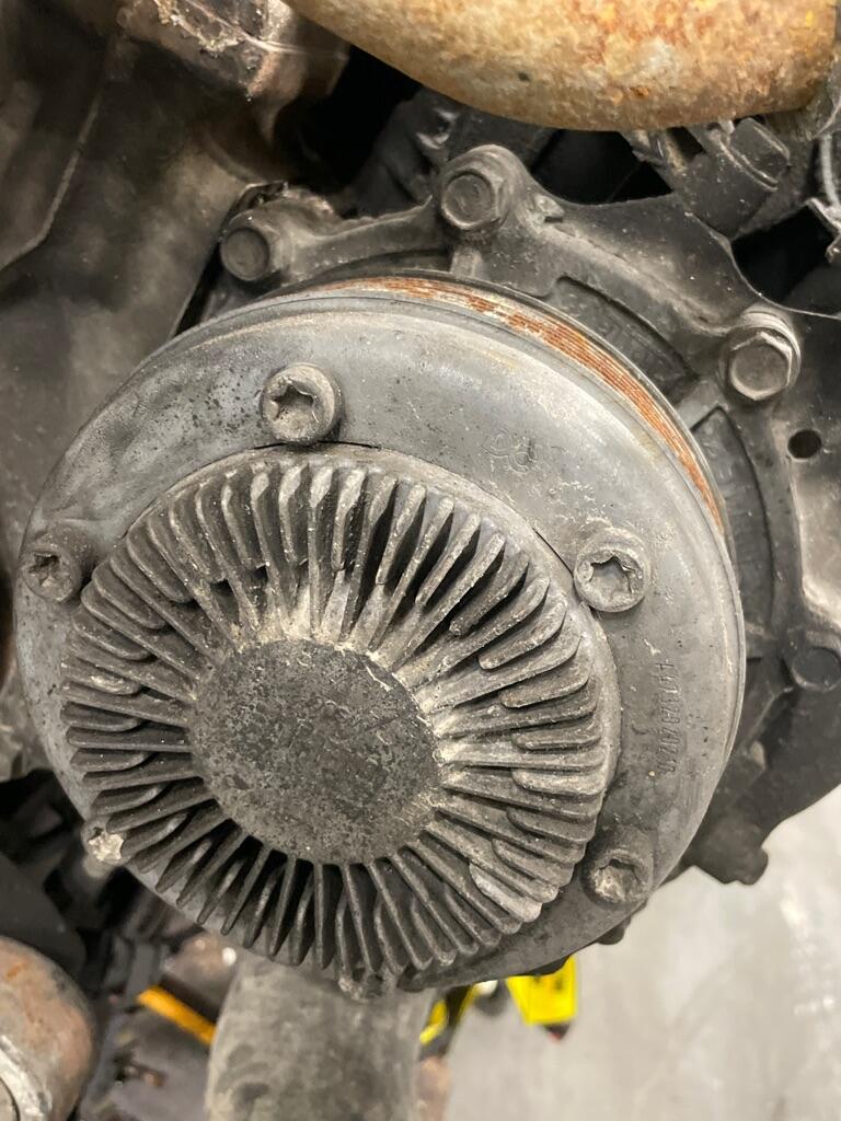 FREIGHTLINER CASCADIA Water Pump in Abbotsford, BRITISH COLUMBIA 33285