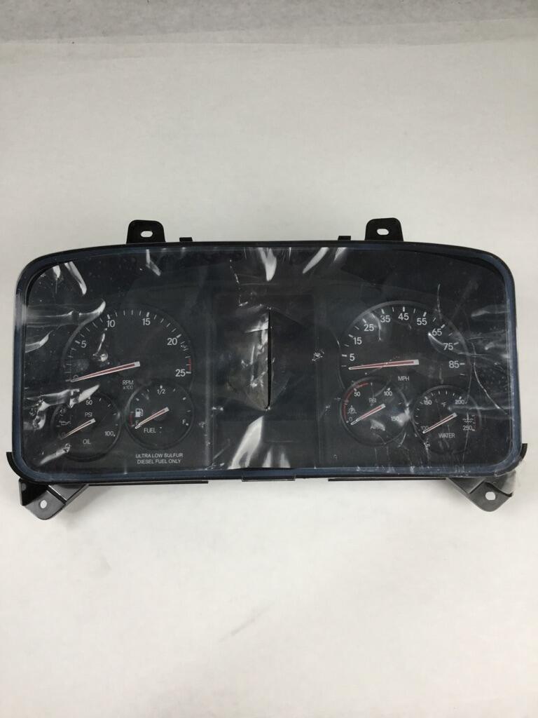 FREIGHTLINER CENTURY Instrument Cluster OEM A2274580201 in UMATILLA