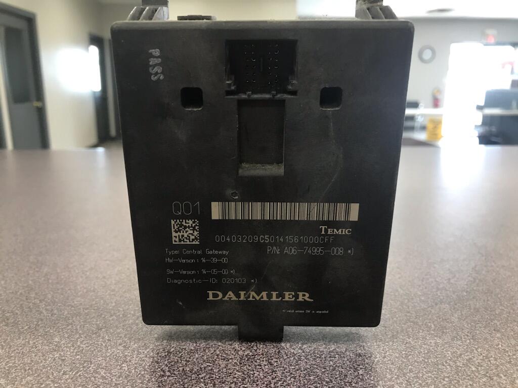 FREIGHTLINER CHASSIS CONTROL MODULE Electronic Chassis Control Modules