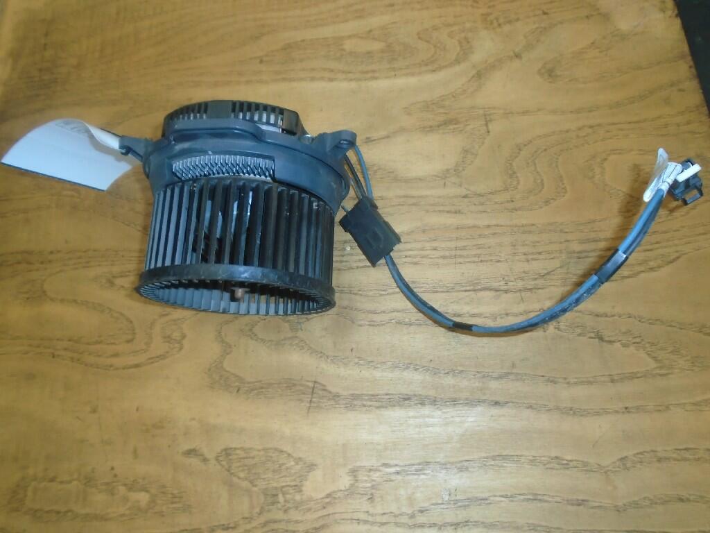 FREIGHTLINER CascadiaCab_T77421A A/C Blower Motor in Alamo, Texas 112479