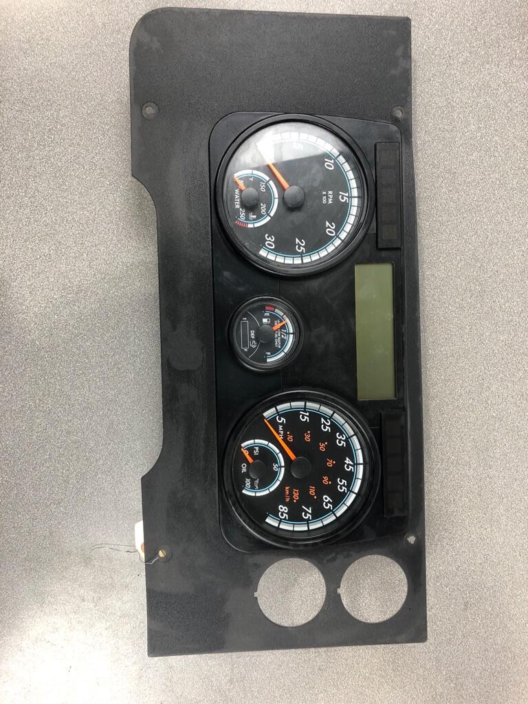 FREIGHTLINER Cascadia Gauges (all) OEM A0684379000 in UMATILLA, OR 