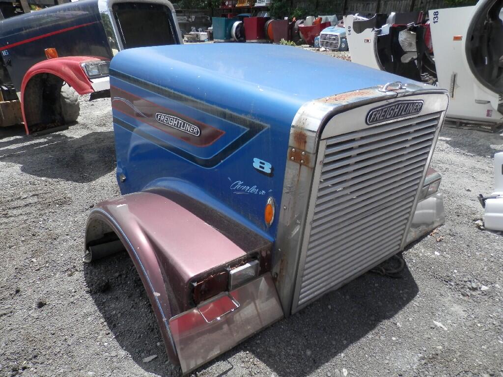 FREIGHTLINER FLD112T CLASSIC Hood in Wurtsboro, NY 2853