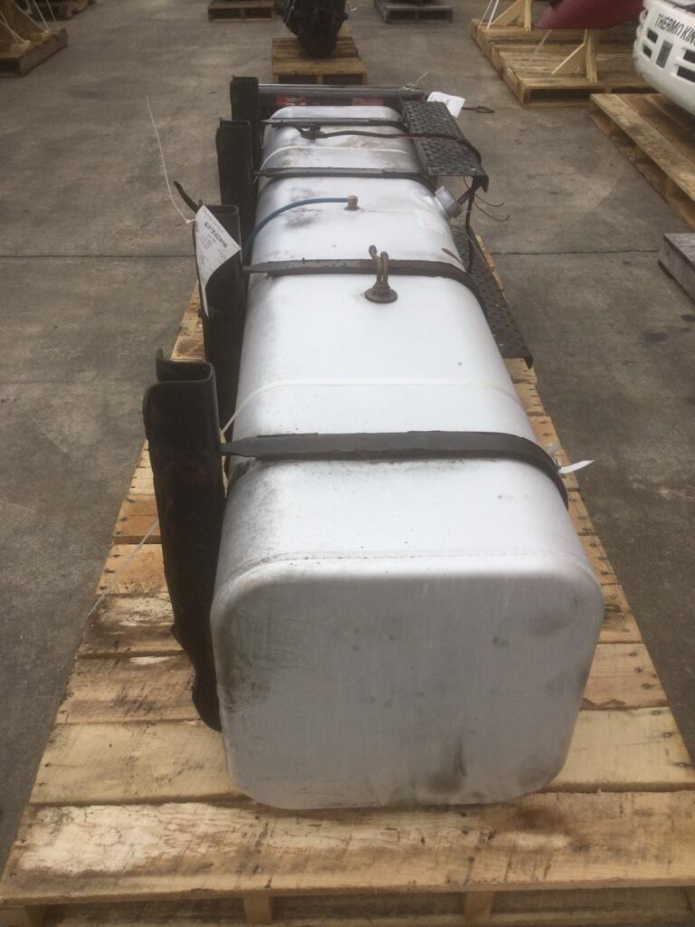 FREIGHTLINER M2 106 FUEL TANK in Easton, MD K07E0289R