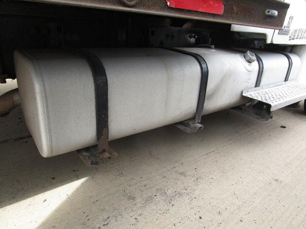 FREIGHTLINER M2 106 Fuel Tank in CRANDALL, TX 54484