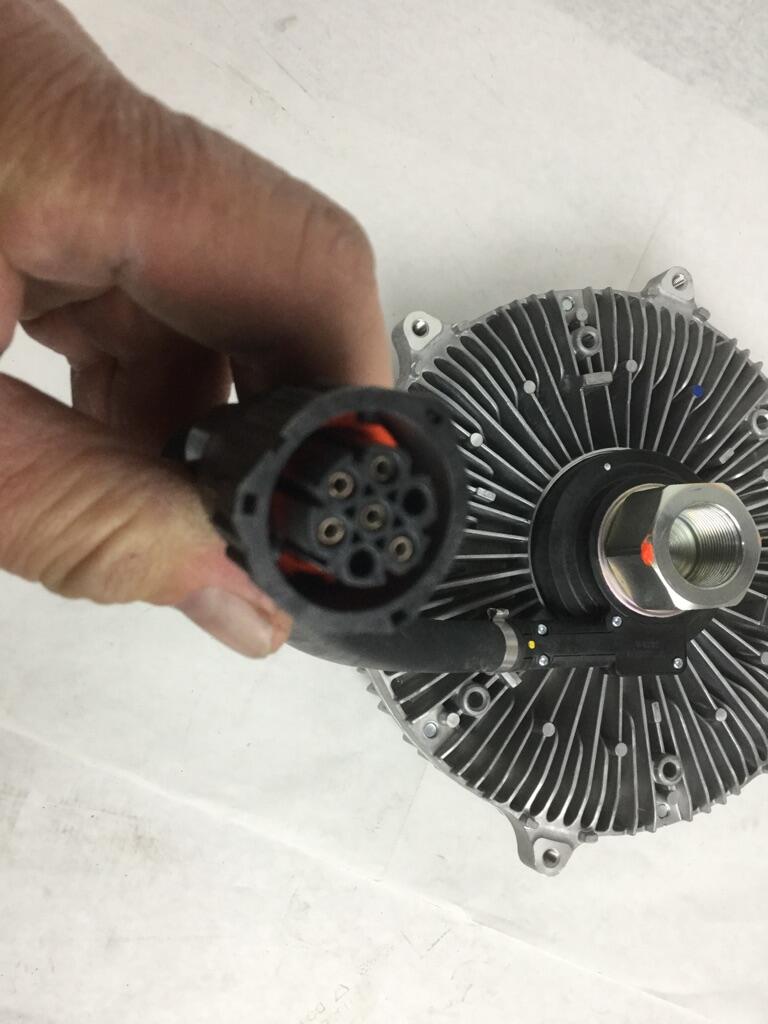 FREIGHTLINER Fan Clutch OEM KYS010031690 in UMATILLA, OR KYS010031690