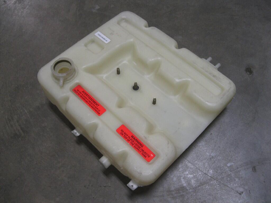 Ford L8000 Radiator Overflow Bottle / Surge Tank OEM F5HZ8A080JA in Spencer, IA 24267093