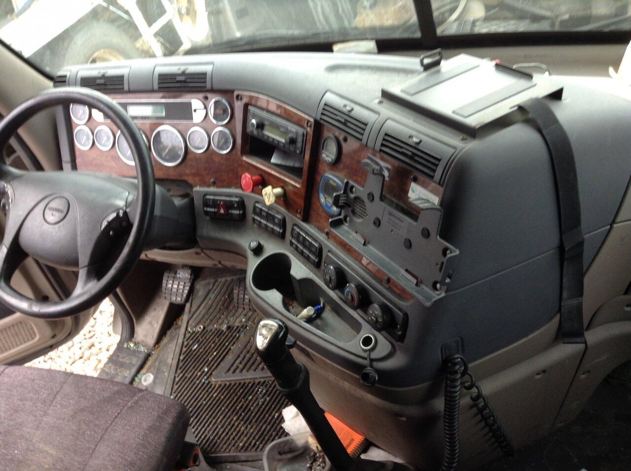 Freightliner CASCADIA Dash Assembly in Spencer, IA 24681702