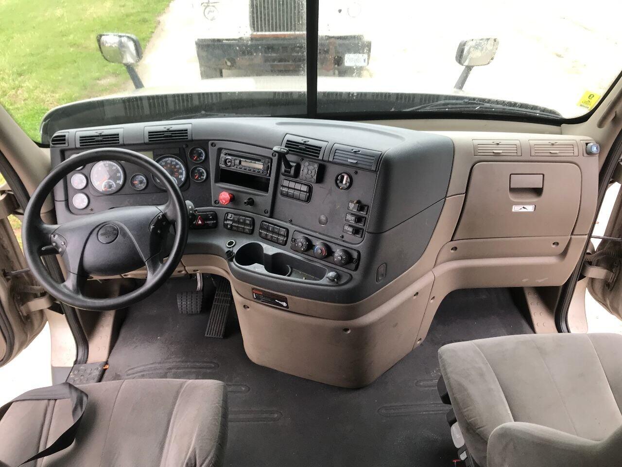 Freightliner CASCADIA Dash Assembly in Kansas City, MO 24861191
