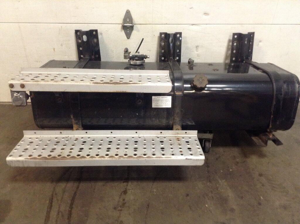 Freightliner FL70 Fuel Tank OEM A0323537014 in Sioux Falls, SD 24354183