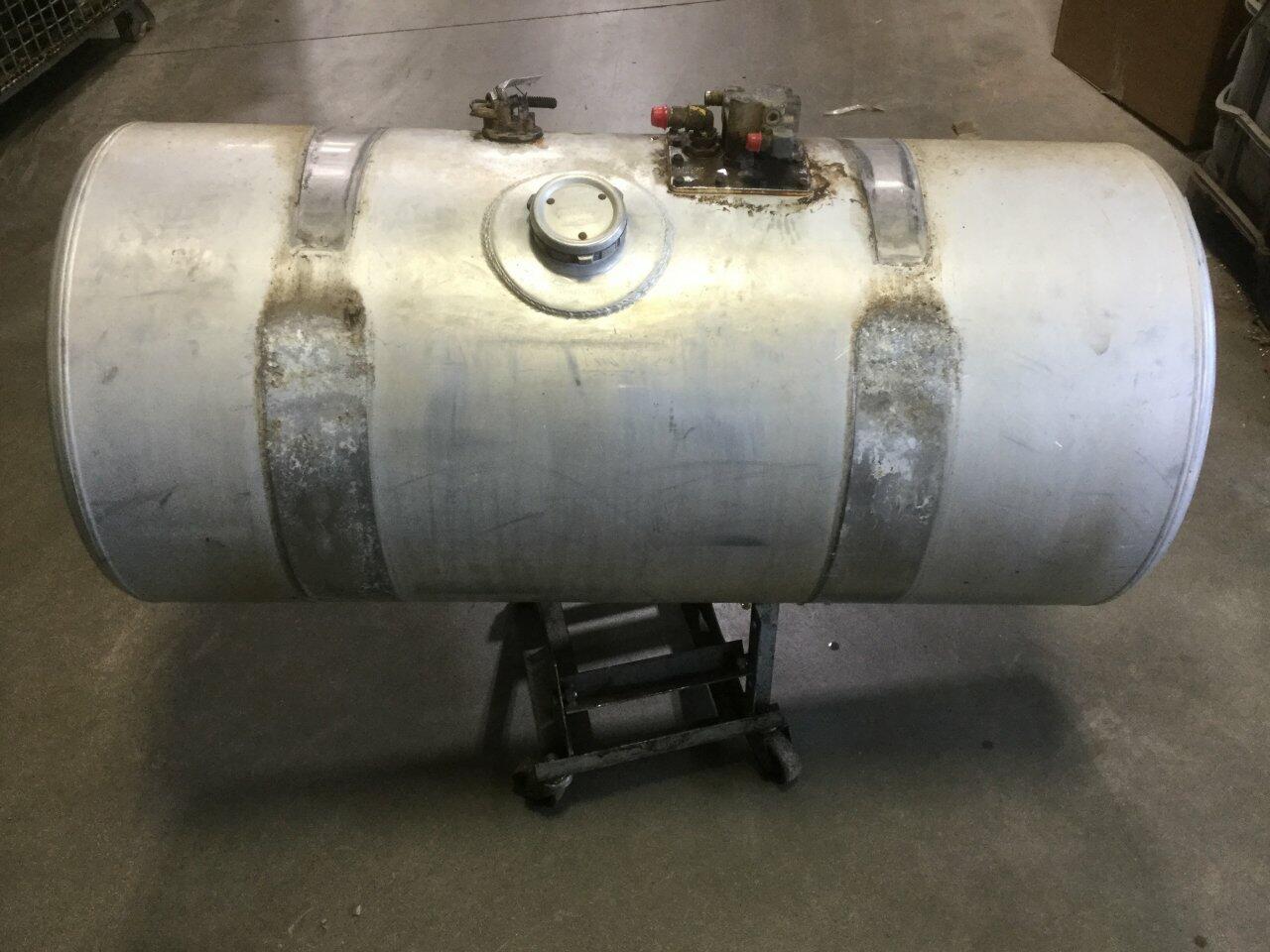 Freightliner FLD120 Fuel Tank in Sioux Falls, SD 24872845