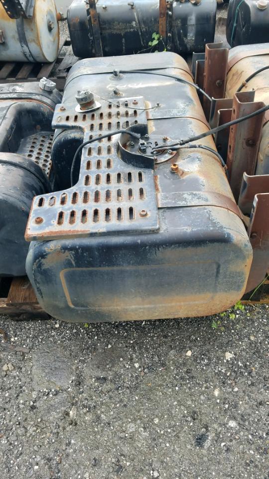 GMC MEDIUM TOPKICK Fuel Tank in Clearwater, Florida 4249