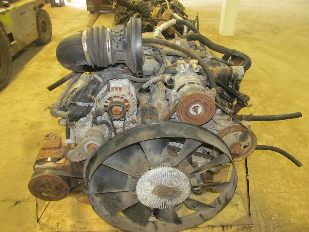 GM 6.6 Duramax Engine Assembly in Westland, MI #85473