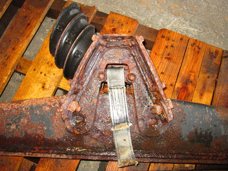 HENDRICKSON HN 402 Suspension in Dorr, MI 64110990