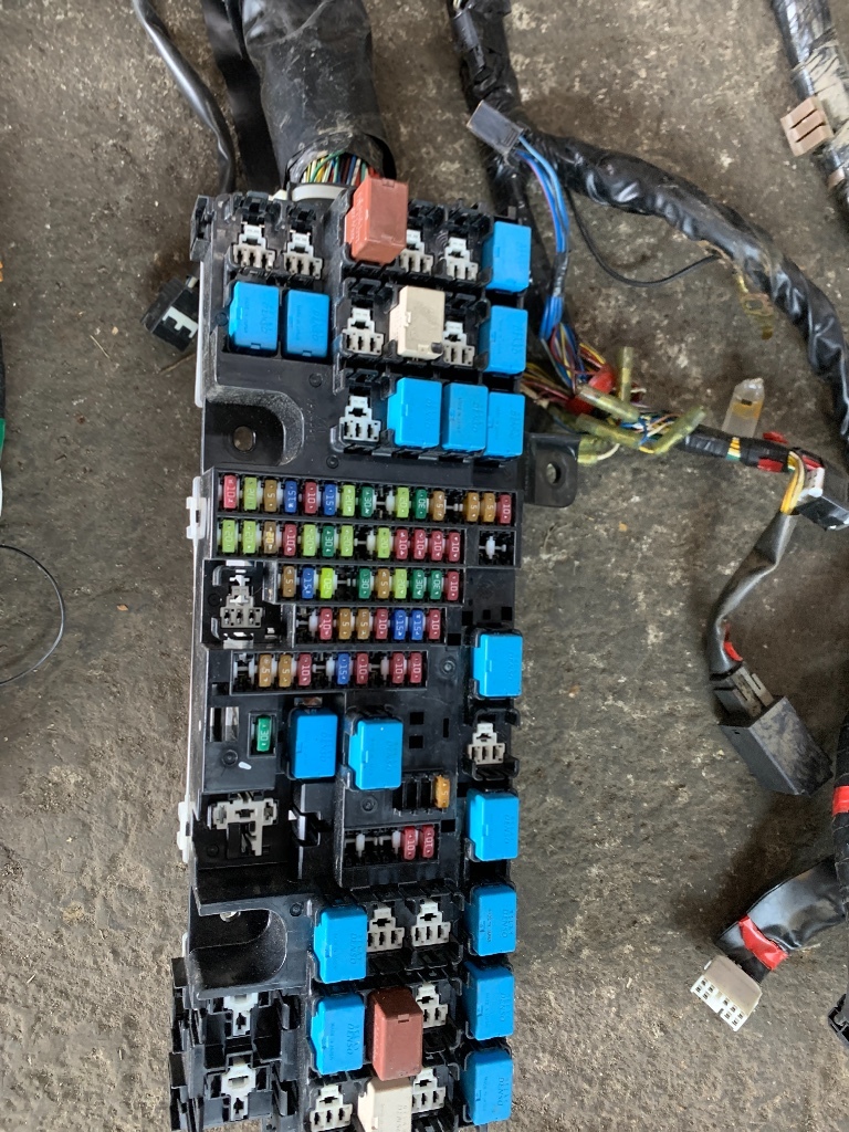 HINO 268 Fuse Box OEM# 82121E1D61 in OWENSBORO, KY #139057