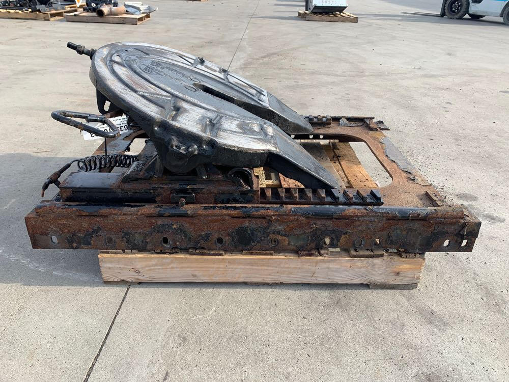 HOLLAND FW35 Fifth Wheel In Dorr MI 635 10903