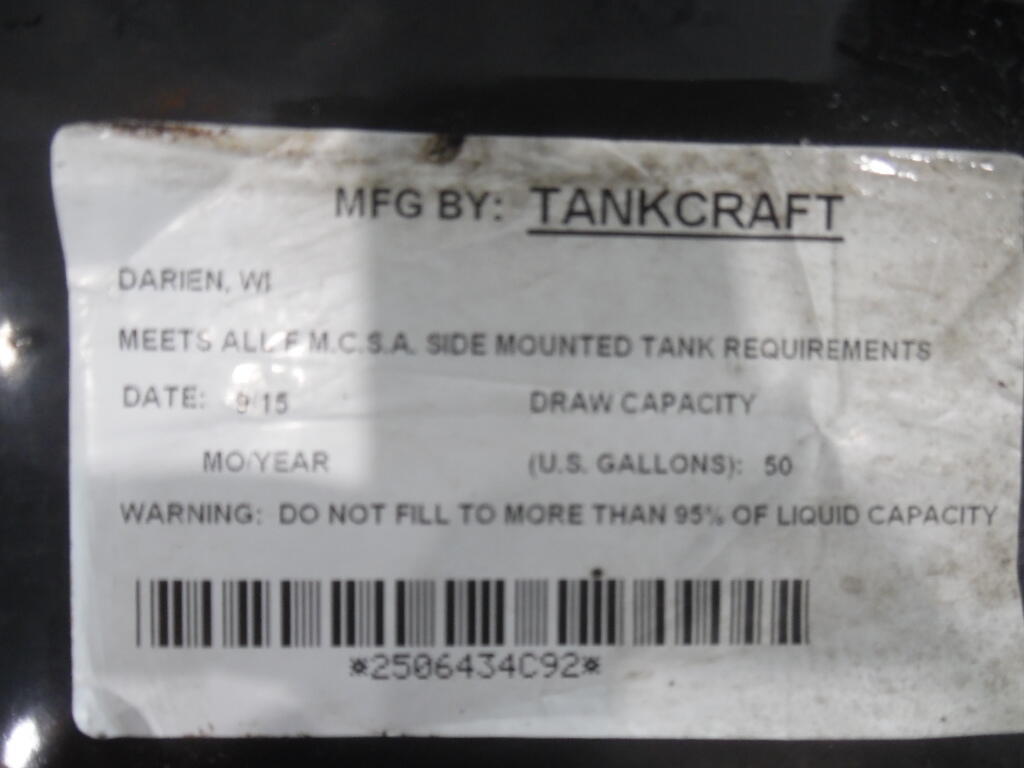 INTERNATIONAL 4200 FUEL TANK in Wykoff, MN 1835851