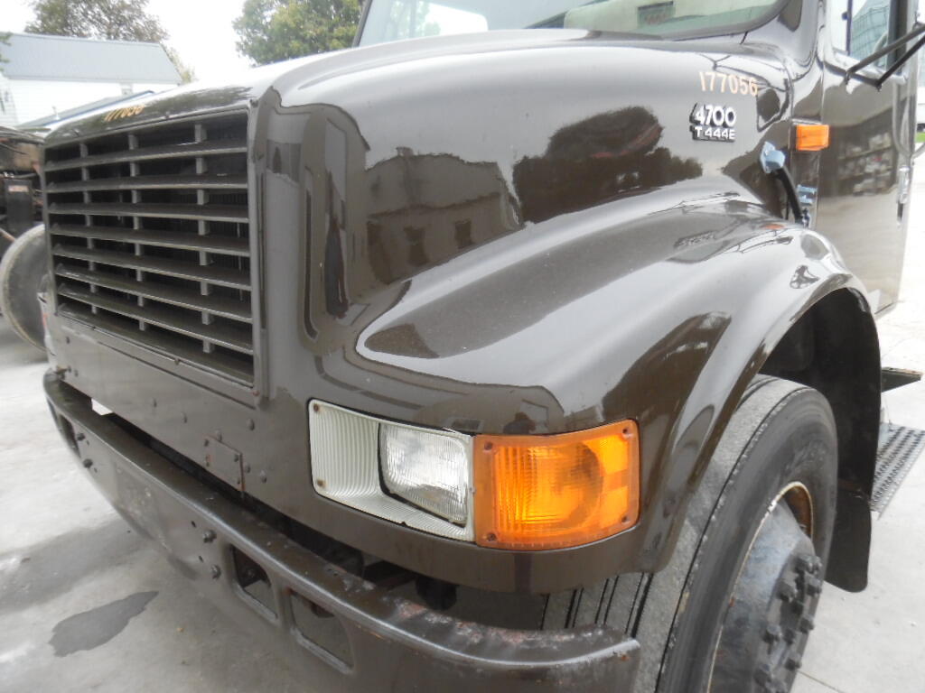 INTERNATIONAL 4700 HOOD in Wykoff, MN 1784077