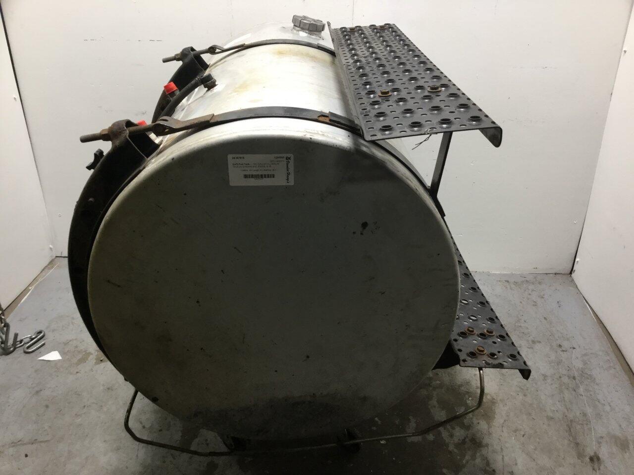 INTERNATIONAL 8600 Fuel Tank OEM 3687876C91 in Sioux Falls, SD 24567815