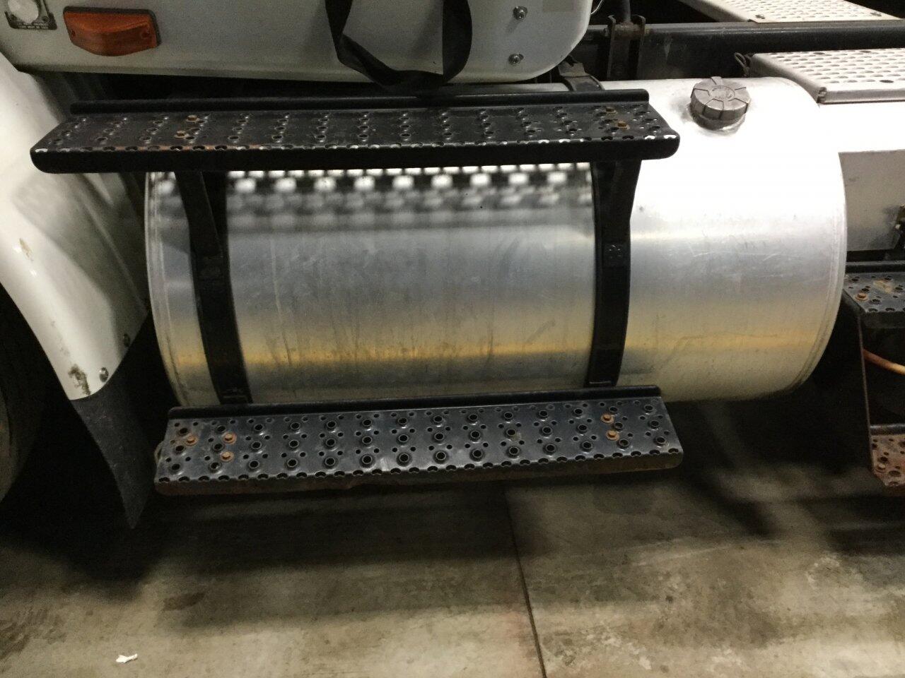 INTERNATIONAL 8600 Fuel Tank OEM 3687876C91 in Sioux Falls, SD 24567815