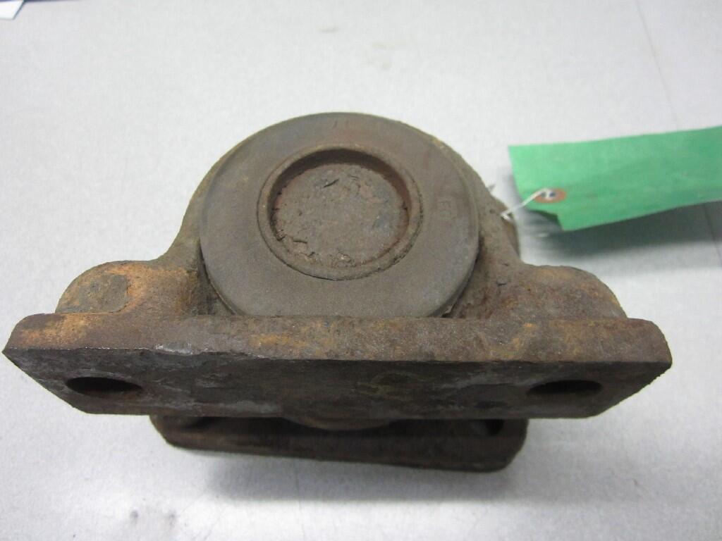 INTERNATIONAL 9200 Engine Mounts in Grand Rapids, MI 1042992