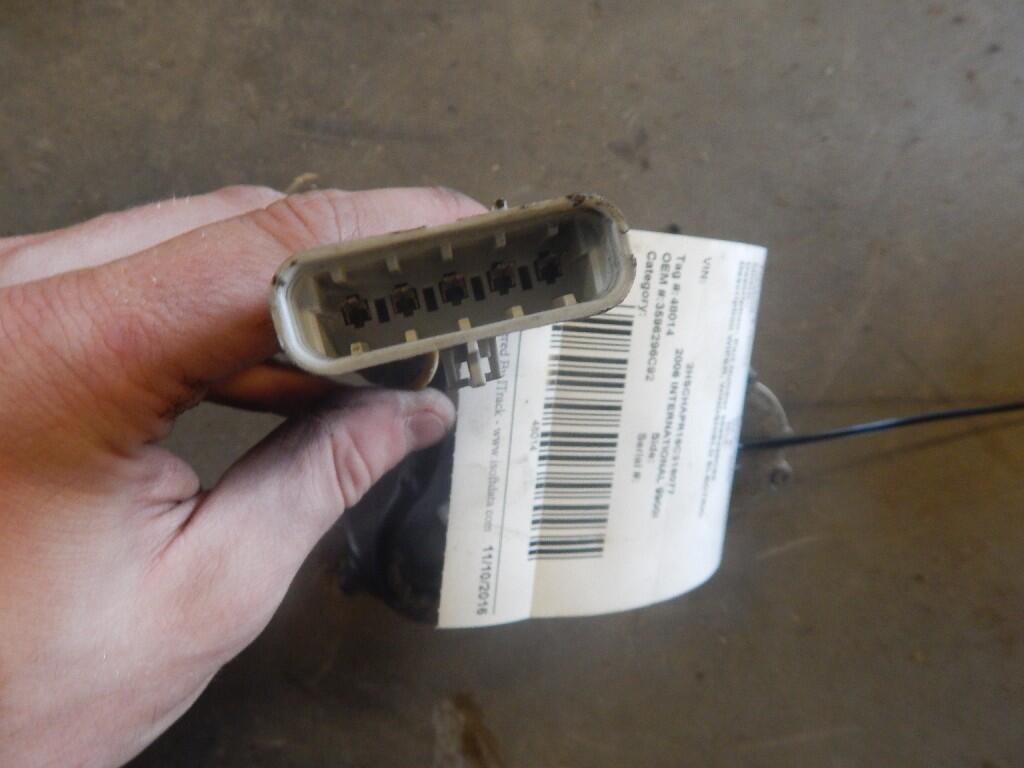 INTERNATIONAL 9900i Wiper Motor, Windshield OEM 3596296C92 in Holland